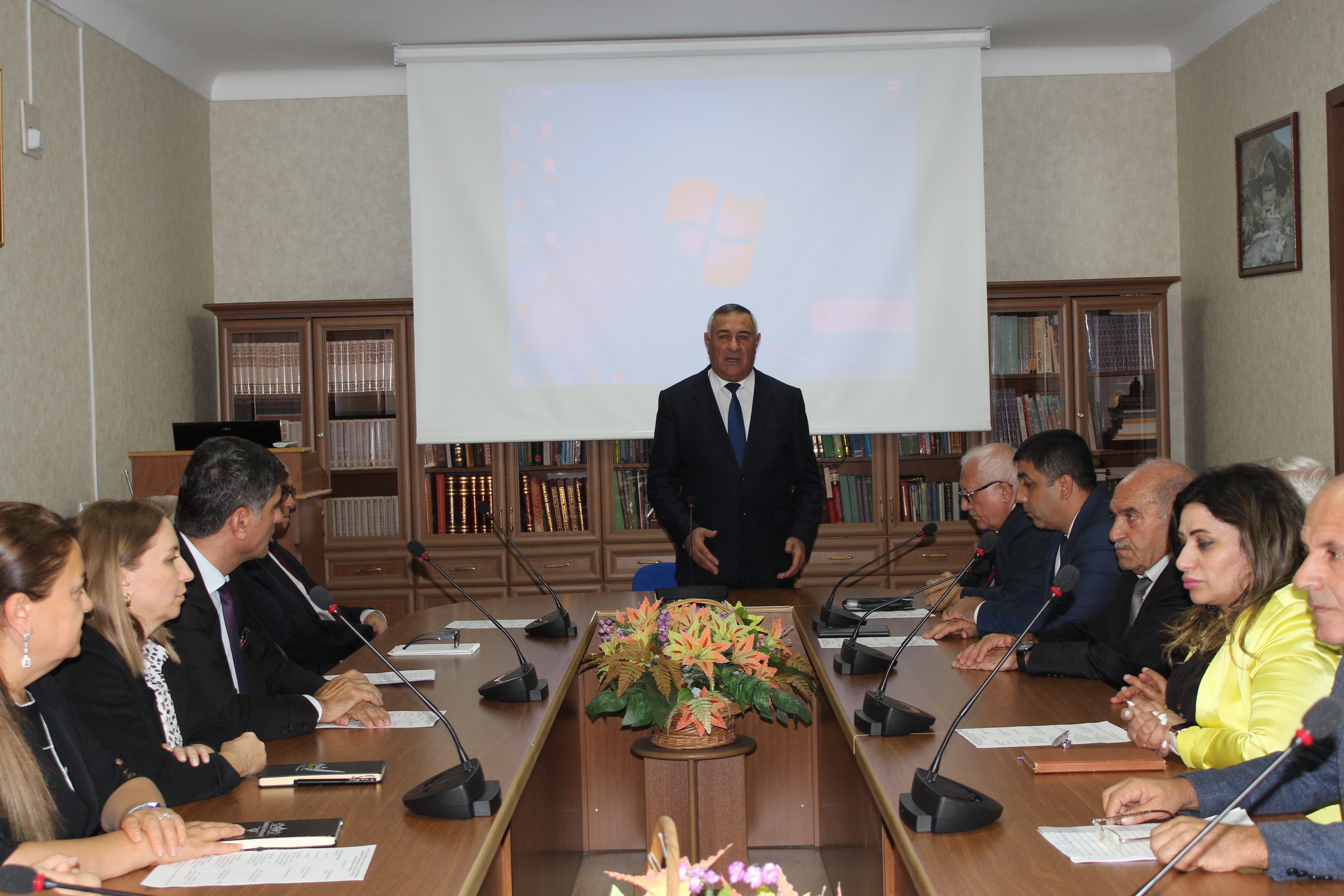 AMEA Naxçıvan Bölməsində Qərbi Azərbaycanla bağlı elmi konfrans olub